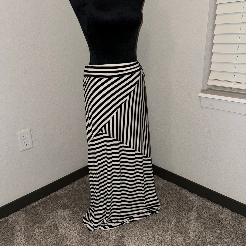 Y2K LBISSE Black White Asymmetric Striped Stretch Maxi Skirt Women's Size‎ Large